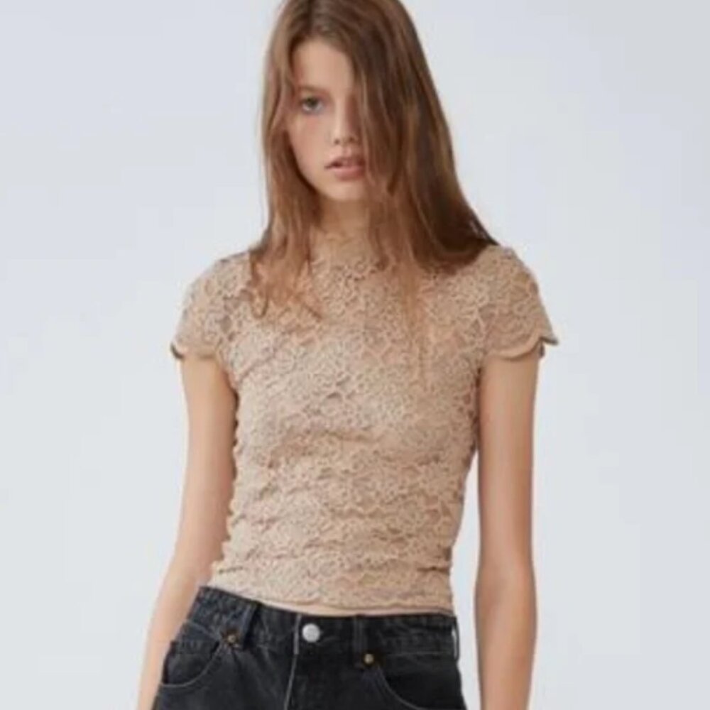 ZARA Beige Lace Mock Neck Top Scalloped Trim Stretch Size L NWT